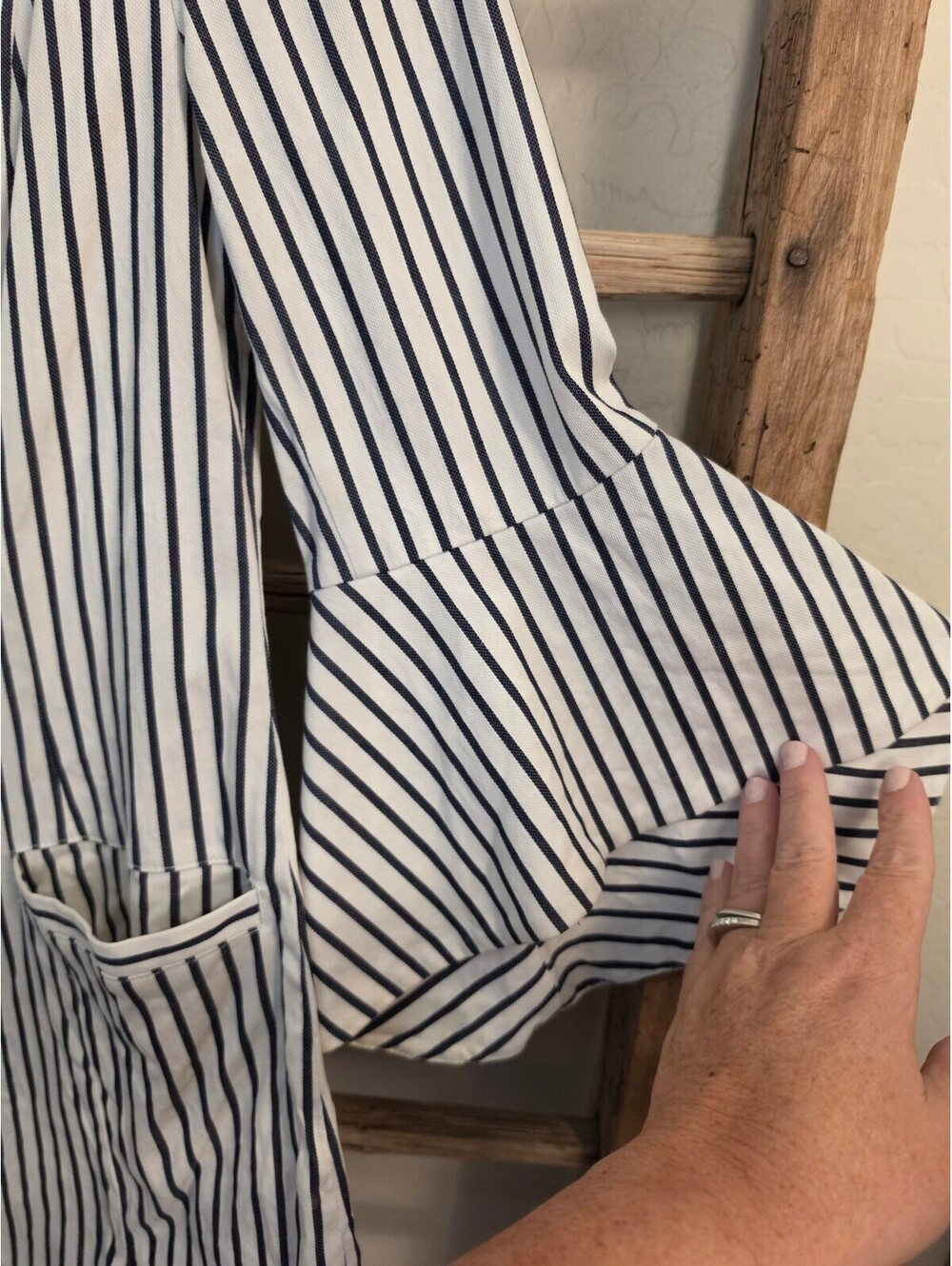 Cabi white and navy striped blazer Size 2 - Picture 8 of 11